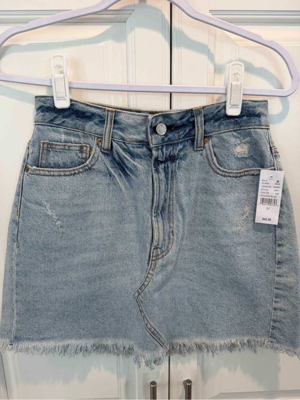 PacSun Light Blue Distressed Denim Women’s Mini Skirt Size 27 NWT